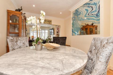 133 Waltham Way, London, E4 8AG
