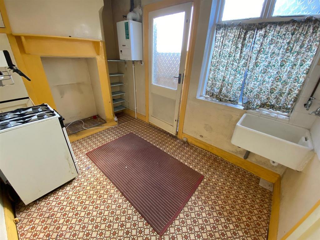 KITCHEN.jpg