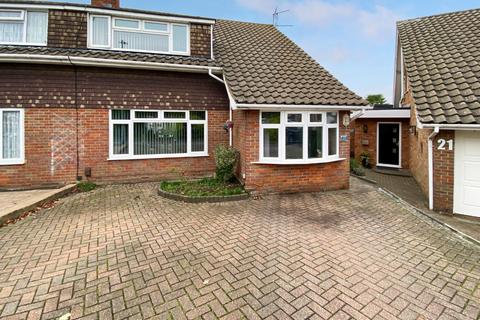 4 bedroom semi-detached house for sale, Lambs Close, Dunstable LU5