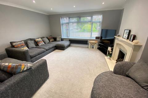 4 bedroom semi-detached house for sale, Lambs Close, Dunstable LU5