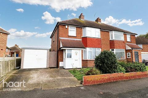 3 bedroom semi-detached house for sale, Medway Road, Sheerness