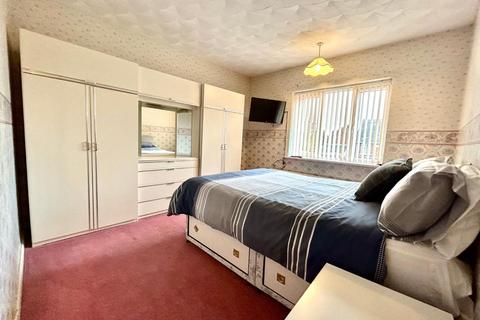 3 bedroom semi-detached house for sale, The Lea, Swinton