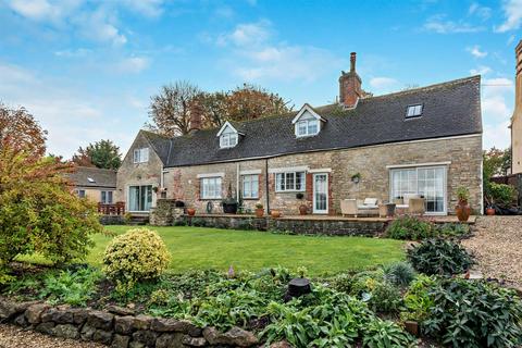 4 bedroom country house to rent, Rodbourne SN16