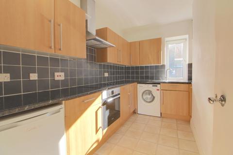 2 bedroom flat to rent, Rutland Court New Church Road, Hove, East Sussex, BN3