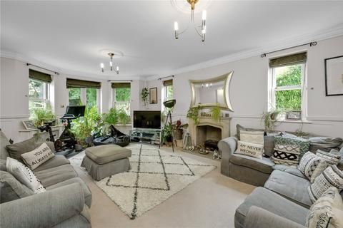 7 bedroom detached house for sale, Heatherset Close, Esher, KT10