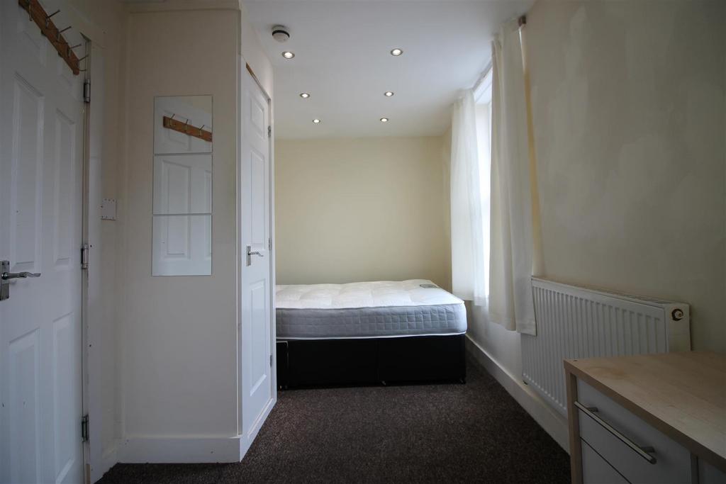 7 AT- Bedroom 3.JPG