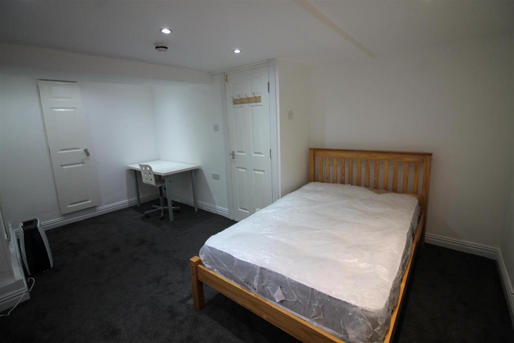 7 AT- Bedroom 2.JPG
