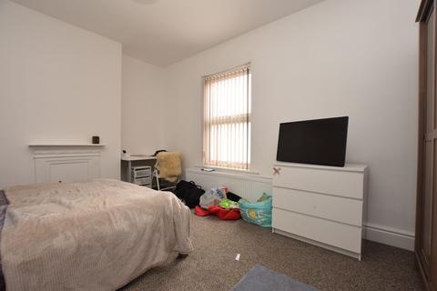 4 bedroom terraced house to rent, Peel Street, Derby DE22