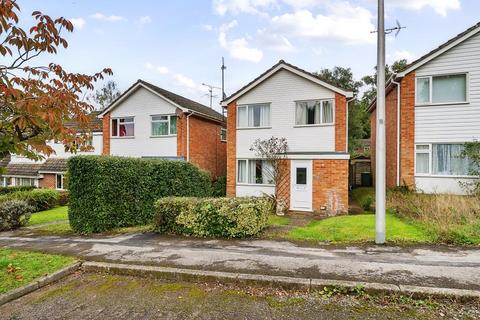 3 bedroom detached house for sale, Burghfield Common,  Berkshire,  RG7