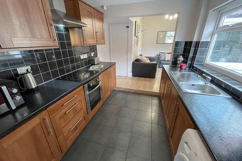 4 bedroom terraced house to rent, Saxony Road, L7 8RU,