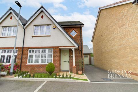 3 bedroom semi-detached house for sale, Bebington Drive, Basildon, SS16