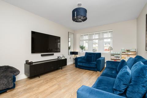 14 Ashgrove Crescent, Loanhead, EH20 9GB
