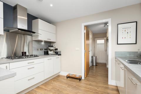 14 Ashgrove Crescent, Loanhead, EH20 9GB