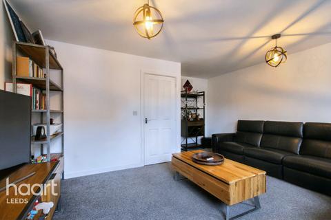 194 Waggon Road, Leeds, LS10 4GX