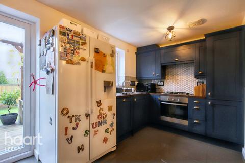 194 Waggon Road, Leeds, LS10 4GX