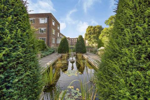 2 bedroom apartment for sale, Meadowside Cambridge Park, East Twickenham