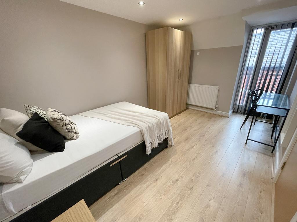6 Markden Mews (2)