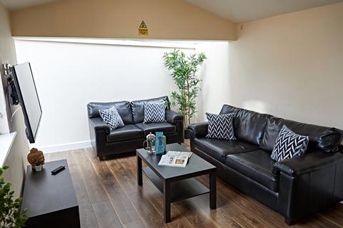 2 bedroom apartment to rent, Apt 8A, 8 Blenheim Terrace, Woodhouse LS2