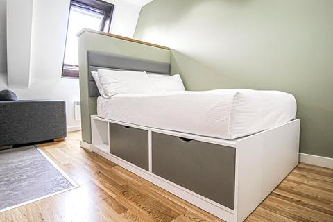 undefined, Apt 11, Q Two Residence, 25 Queen Street LS1