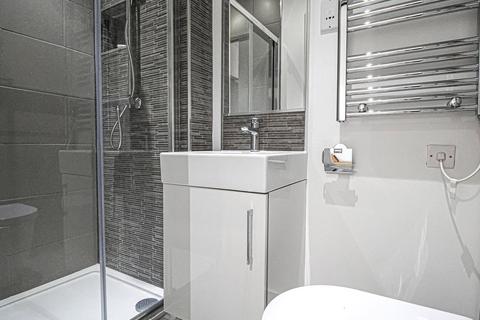 undefined, Apt 11, Q Two Residence, 25 Queen Street LS1