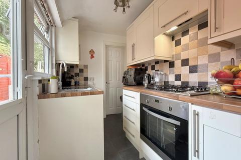 2 bedroom terraced house for sale, Queens Road, Watford, WD17