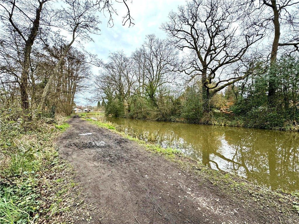 Basingstoke Canal