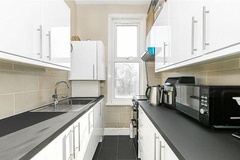 2 bedroom flat for sale, 3 Burlington Road, Thornton Heath, Croydon, CR7 8PG