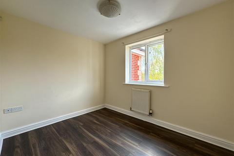 2 bedroom apartment for sale, Denning Place, Swinton M27