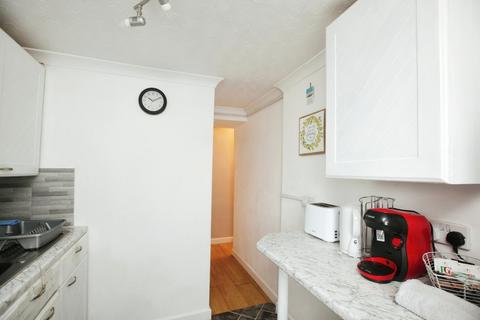 40b Cavern Road, Torquay, TQ1 1NS
