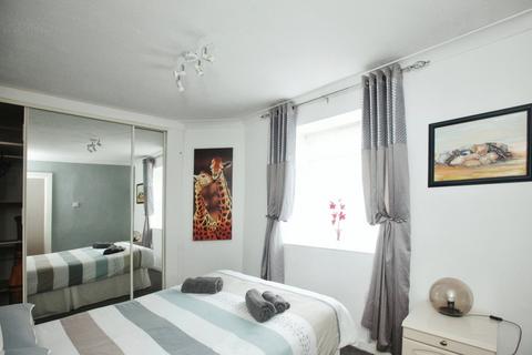40b Cavern Road, Torquay, TQ1 1NS