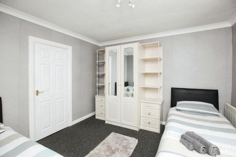 40b Cavern Road, Torquay, TQ1 1NS