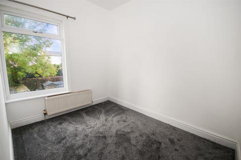 2 bedroom house to rent, Moorside Road, Swinton, Manchester