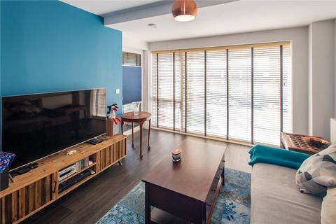 2 bedroom apartment for sale, Peartree Way, London