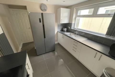 5 bedroom house to rent, Empress Road, L7 8SF,