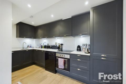 undefined, Green Street, Sunbury-on-Thames, Surrey, TW16