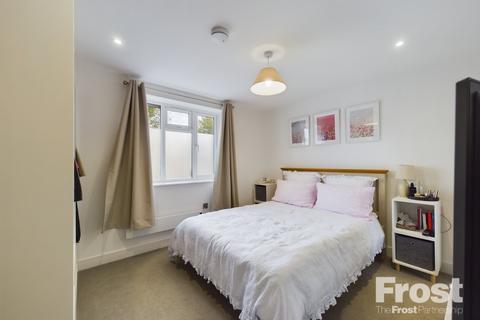 undefined, Green Street, Sunbury-on-Thames, Surrey, TW16
