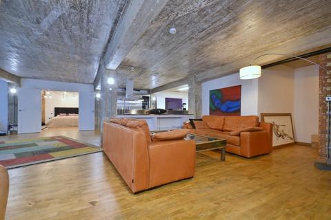 3 bedroom flat to rent, New Crane Place, Wapping, London, E1W.