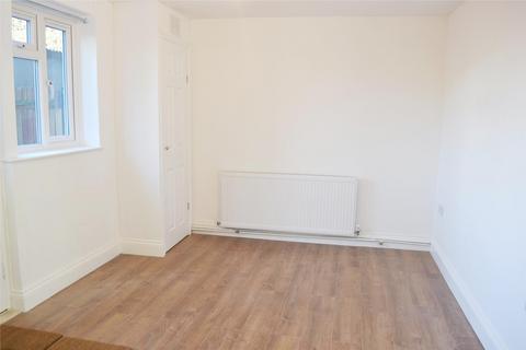 2 bedroom terraced house to rent, Harrow Crescent, ROMFORD RM3