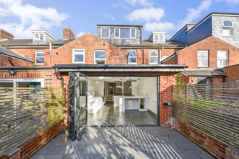 81 Bar End Road, Winchester, SO23 9NP