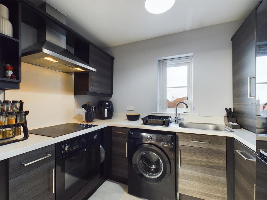 Kitchen 1.jpg