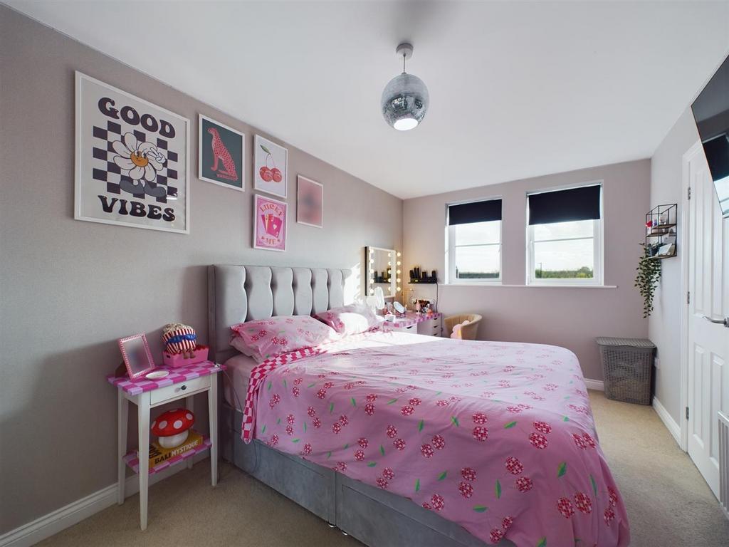 Bed 1 - 1 Edit.jpg