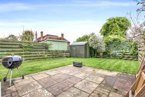 undefined, South Leatherhead