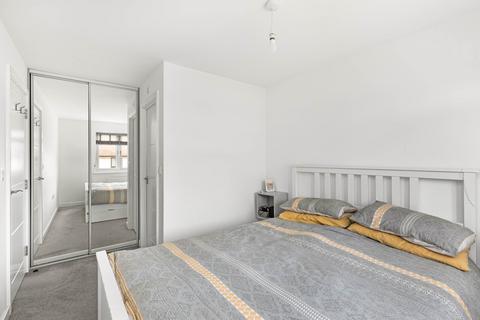 22 Glover Crescent, Arborfield Green, Reading, RG2 9TS