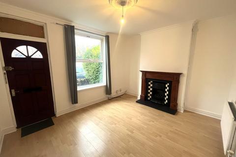 2 bedroom end of terrace house to rent, West Avenue, West Bridgford, Nottingham, Nottinghamshire, NG2