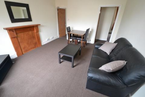 2 bedroom flat to rent, Henry Road, West Bridgford NG2