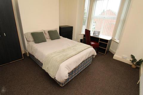 3 bedroom detached house to rent, Marlborough Street, Nottingham NG7