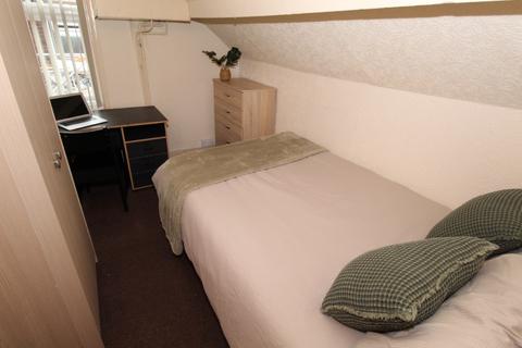 3 bedroom detached house to rent, Marlborough Street, Nottingham NG7