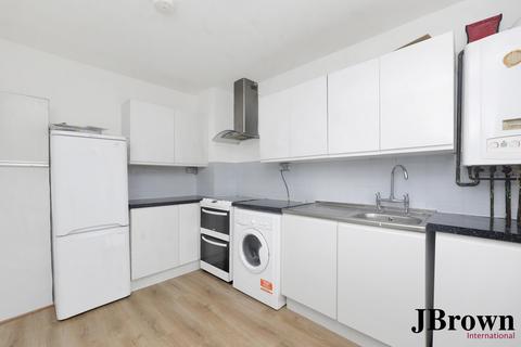 3 bedroom maisonette for sale, Raynham House, Harpley Square, London, E1