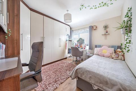 undefined, Slough,  Berkshire,  SL3
