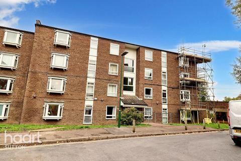 2 bedroom flat to rent, Ambleside Gardens, Sutton